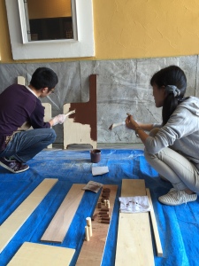 ミニキッチンに色塗り