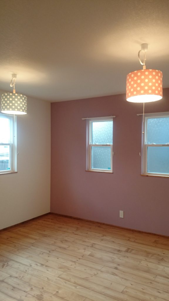 カーテン採寸・社内検査