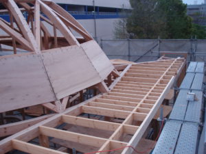 屋根下地も複雑