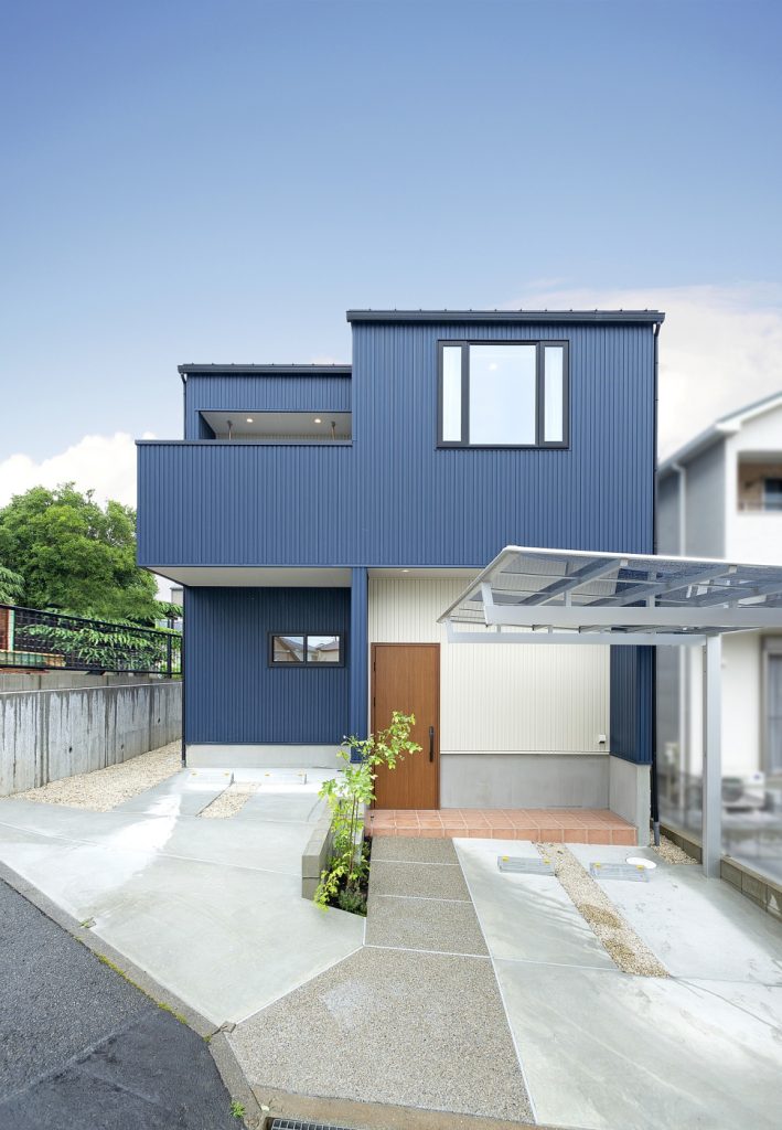 ２階リビングの家