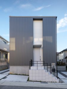 自然素材でクールな家