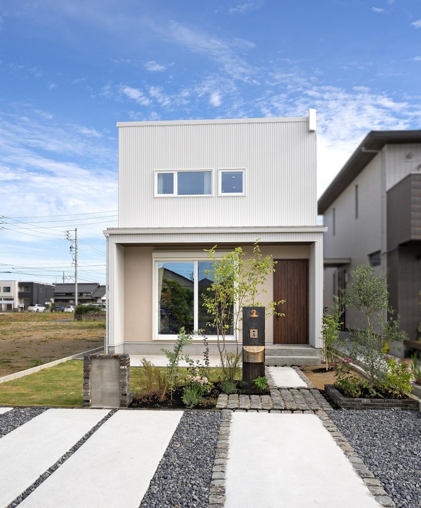 アンティークなアトリエのある家