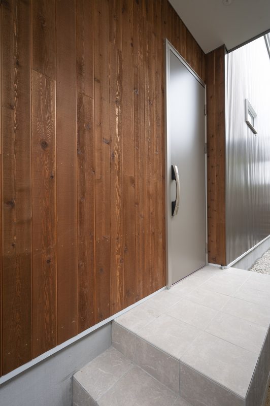 愛犬と暮らす、ナチュラルシンプルな家