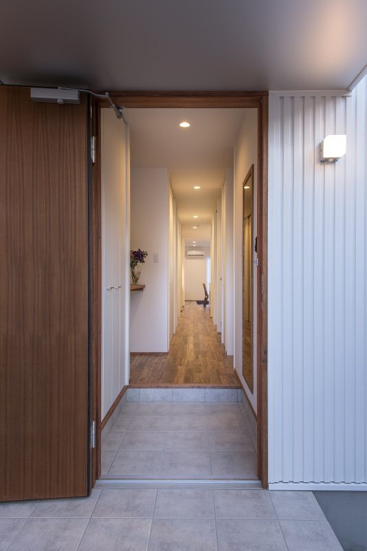 狭小な土地を感じさせない快適なお家