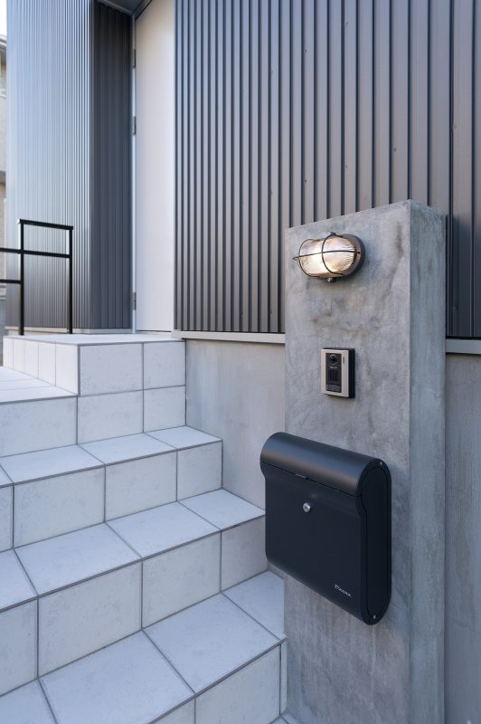 自然素材でクールな家