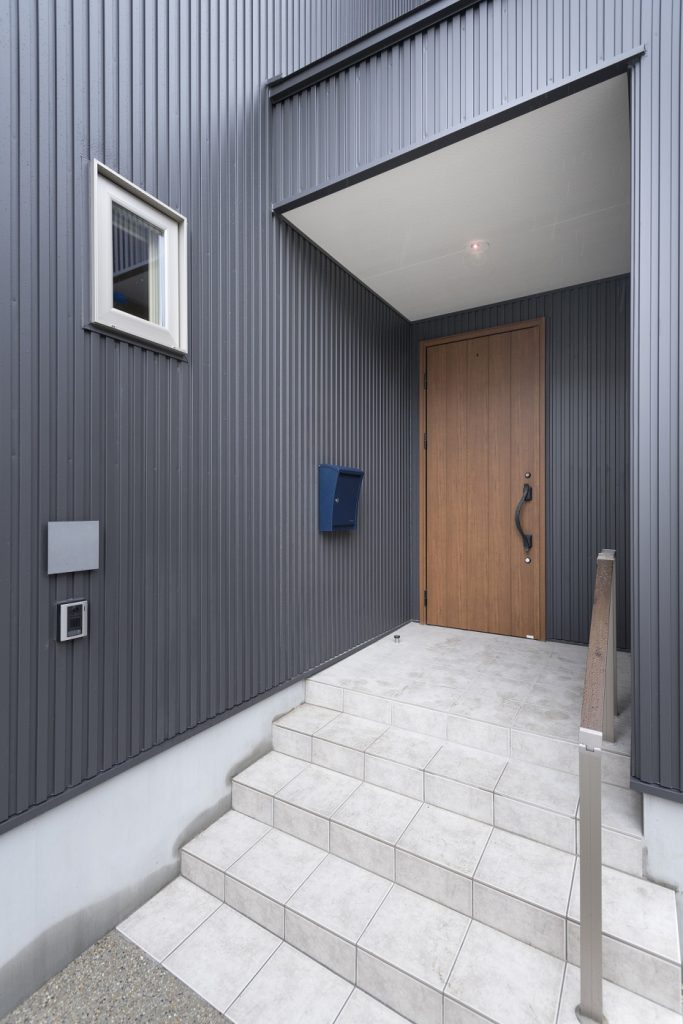 お互いのプライベートは尊重しつつ絆を大切にするお家