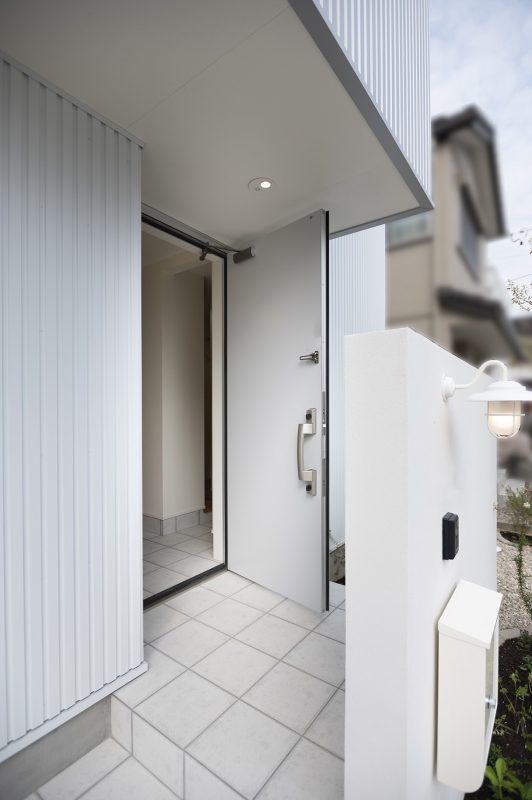 スキップフロアでつなぐ家