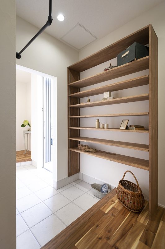 自然素材でクールな家