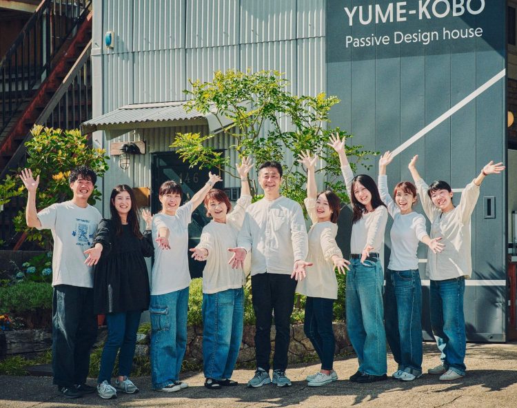 株式会社夢工房キッチンくらぶのスタッフ集合写真
